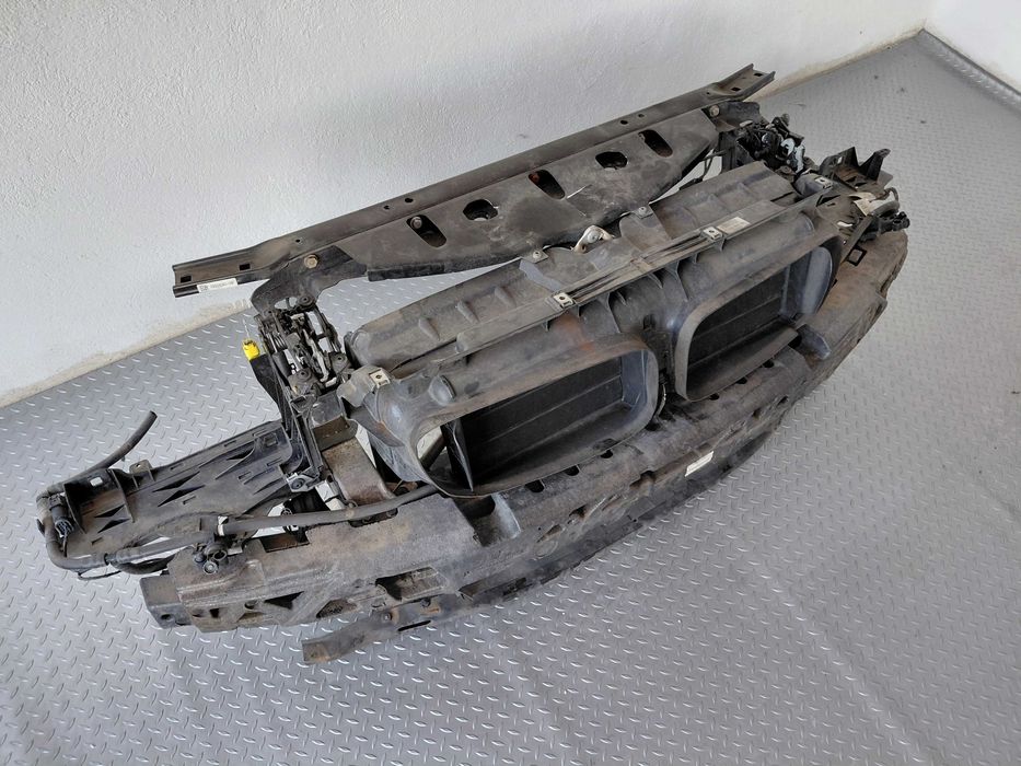 Маска Очиларка BMW F10 F11 520D 530D 535D Diesel Комплект