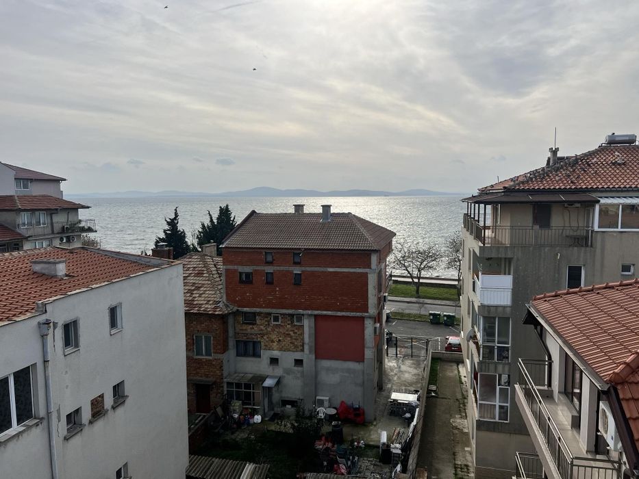 Апартамент, Поморие