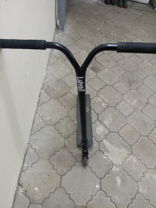 Трюковой самокат Limit lmt21 black