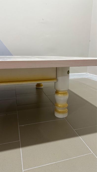 Стол трансформер со скатертью