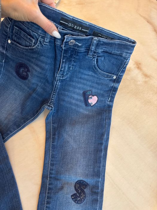 Дрехи за момиче от 4 г. До 7 г.