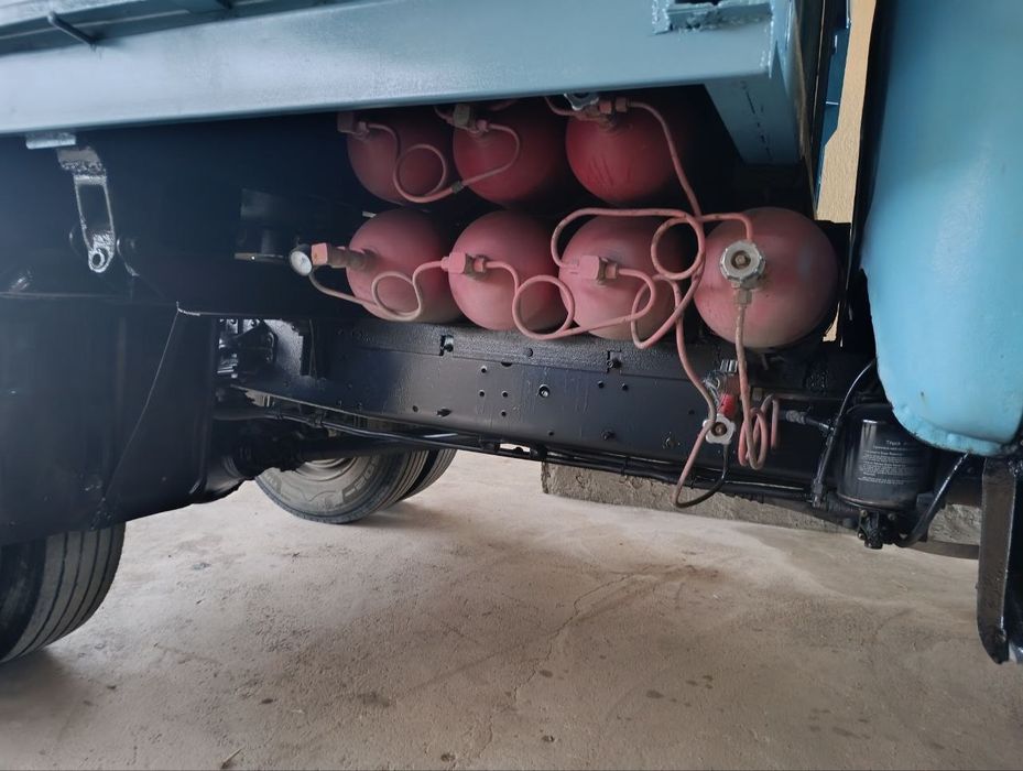 Garantiya bor Holati yahsh 7 ta gaz balon Metan Shinalar yangi