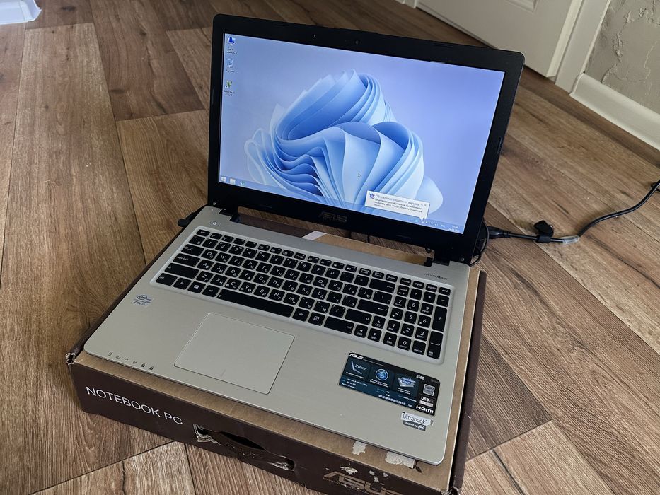 Ноутбук Asus CORE i3 + 8ГБ ОЗУ