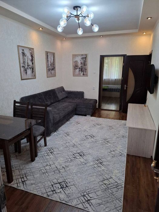 Чиланзар-21 кв 2/3/4.50м2 Срочно Продам квартиру Срочно