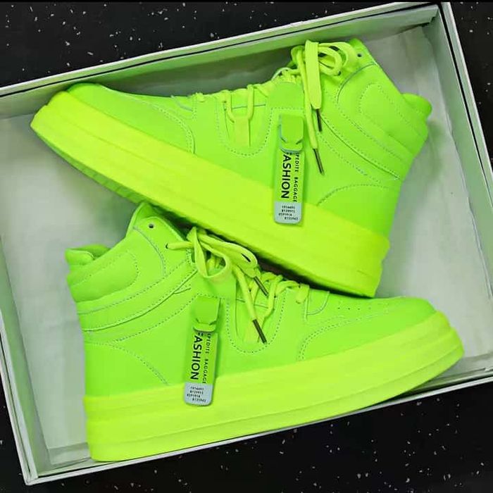 Кроссовки  супер классные