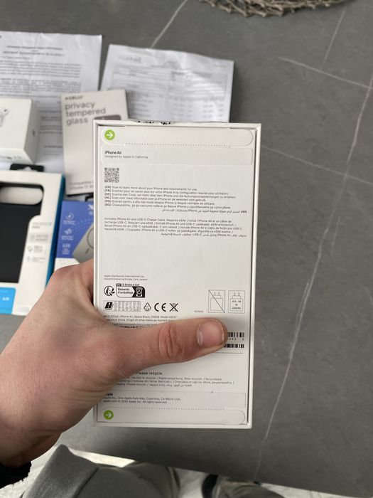 Iphone 17 Air Balck 256gb с Apple AirPods 3 pro