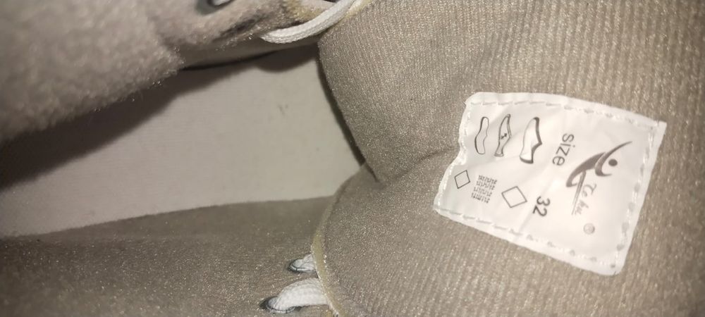 Продам коньки детские.