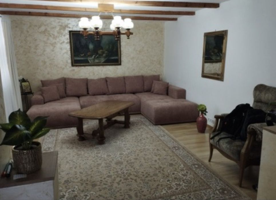Coltar extensibil cu ladă in forma de U
