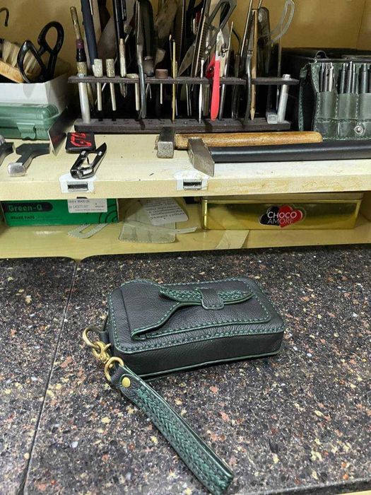 Мини барсетка из натуральной кожи, ручная авторская работа.