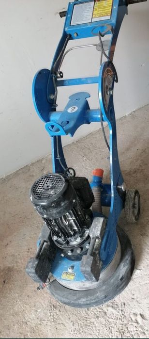 Executam lucrări de șlefuit beton și mozaic, turnare mozaic