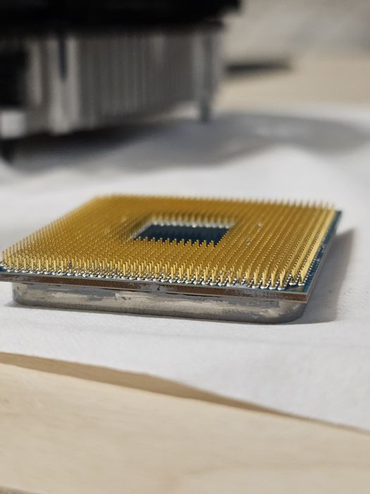 Ryzen 3 1300X + cooler original AMD (AM4)