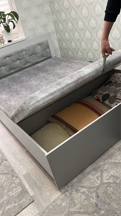 Спальня кровать сатылады