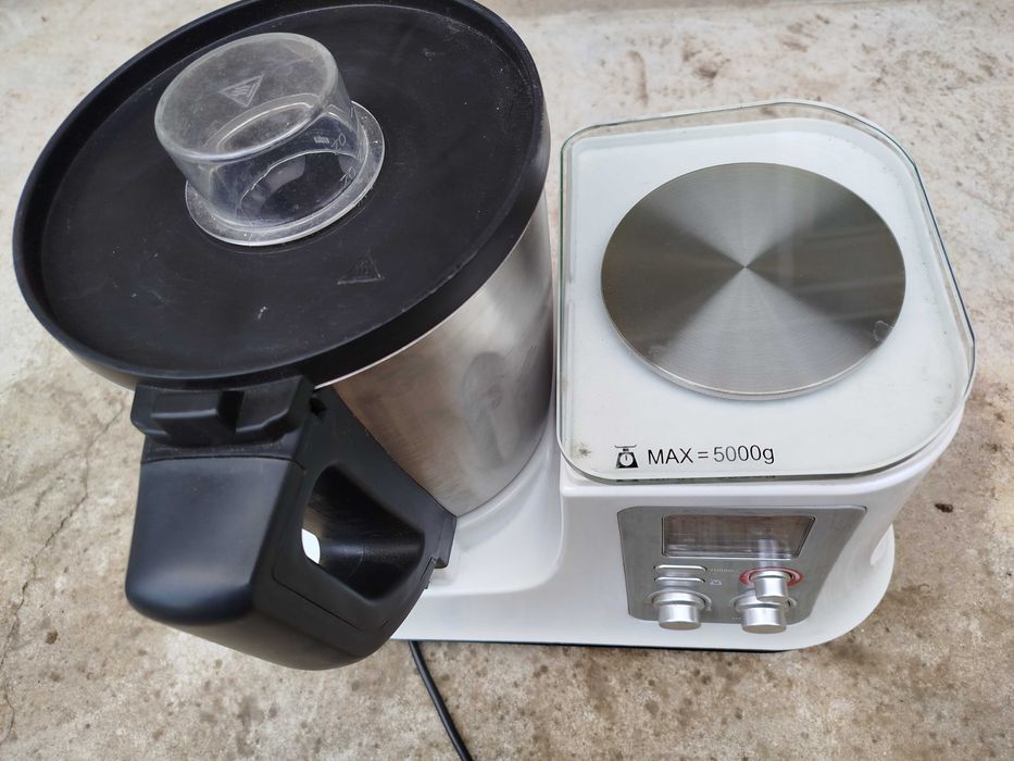 Кухненски робот - за ремонт.