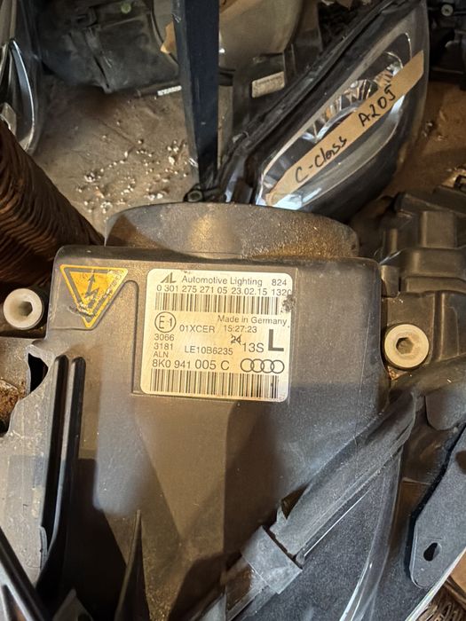 Комплект фарове Audi A4 B8.5