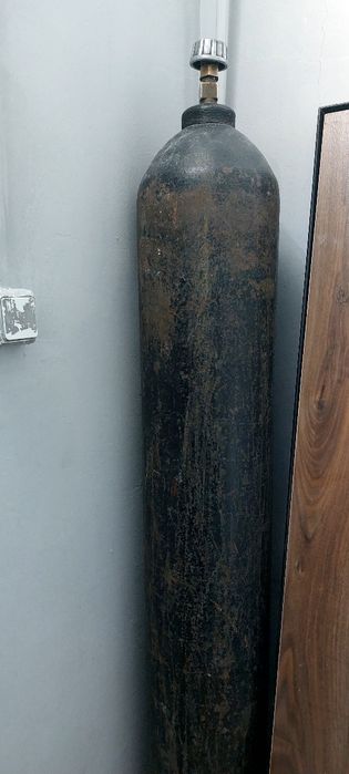 Продам кислородный балон