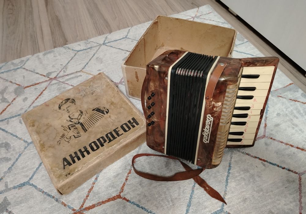 Советский аккордеон