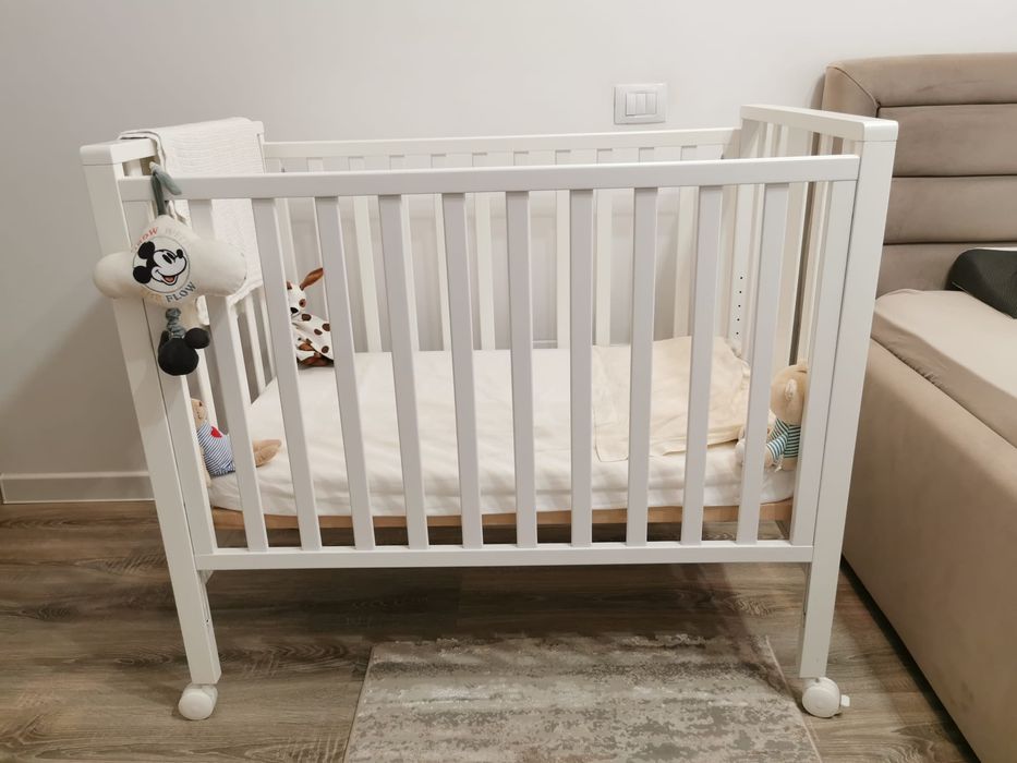 Patut din lemn 70×130cm cu saltea de aloe vera inclusa - Anne Bebe