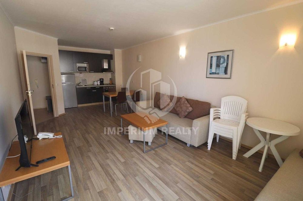 Продава се Двустаен апартамент в Обзор - 68 кв.м за 1088 €/кв.м - Снимка #3