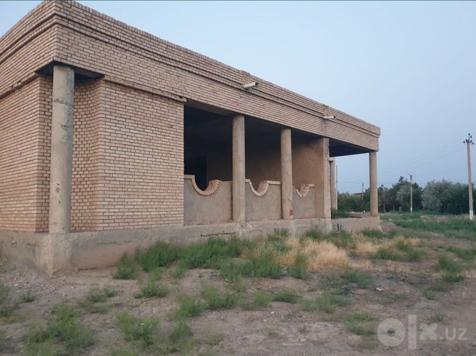 Бизнес учун жой сотилади.