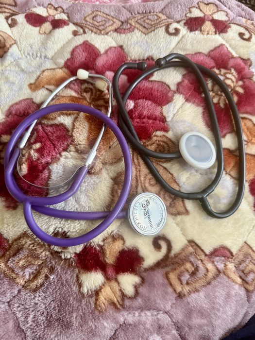 Стетоскоп  1000 тенге каждый