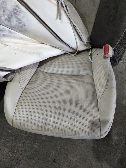 Сиденья Лексус ES 2011