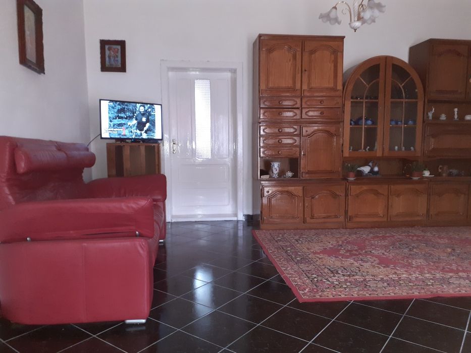 Vand casa mare parter +etaj