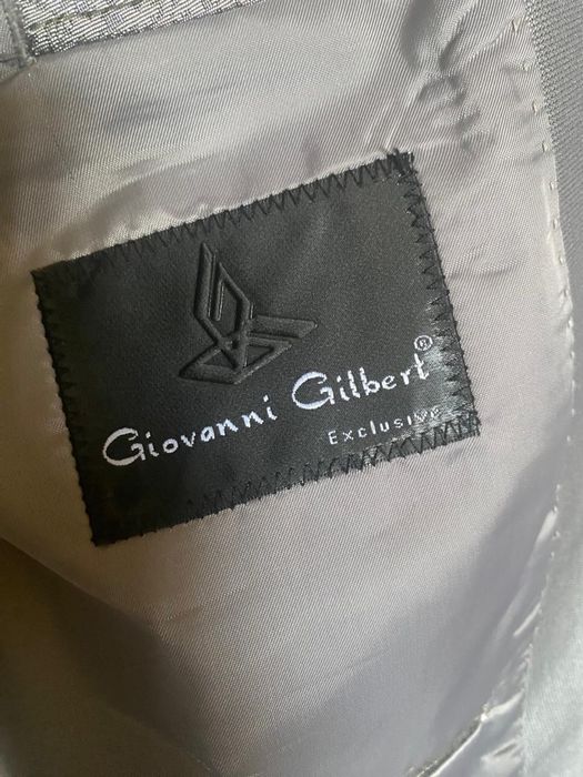 Классический  костюм Giovanni Gilbert