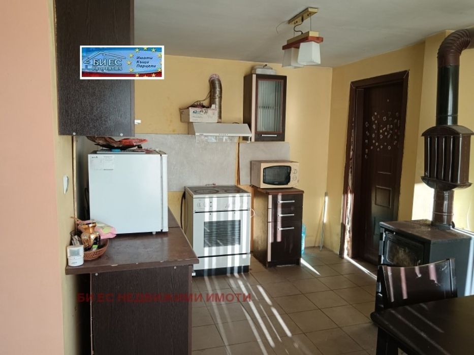 Къща в с. Видрица 120m²
