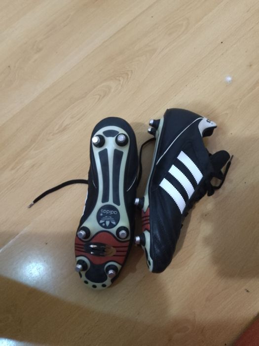 Ghete de fotbal adidas originale