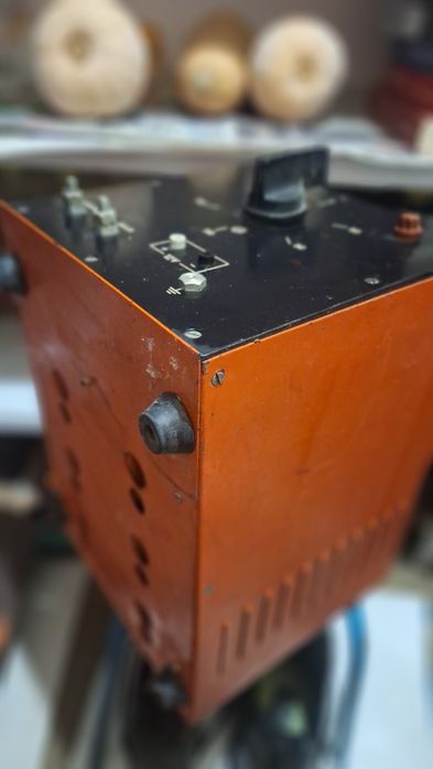 Елвктрожен Български 250 лв.