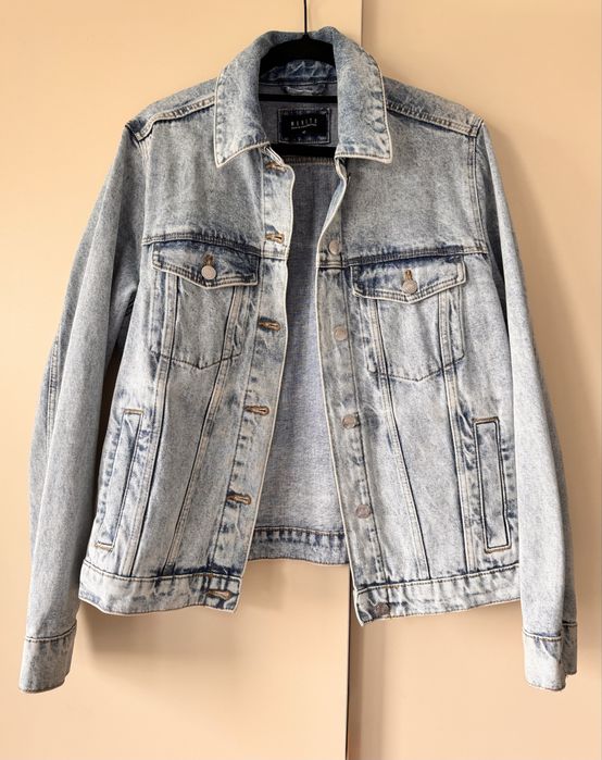 Новая джинсовая куртка