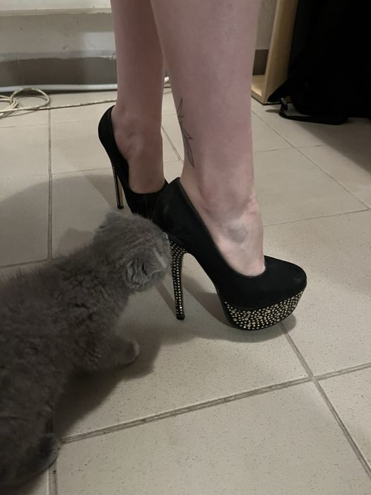 Висок ток дамски токчета