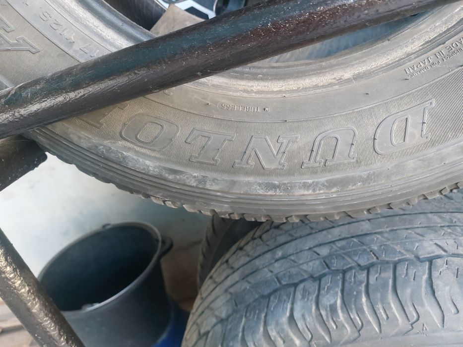 Продам б/у шины dunlop 265/65 r17