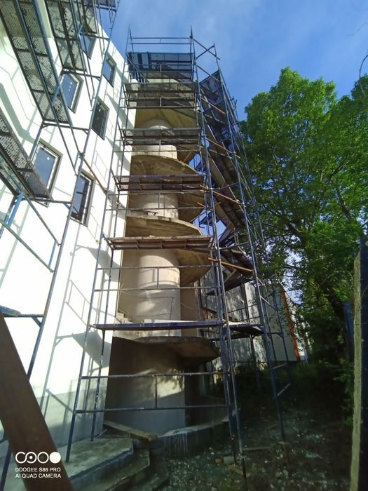 Фасасно скеле под наем доставка и монтаж