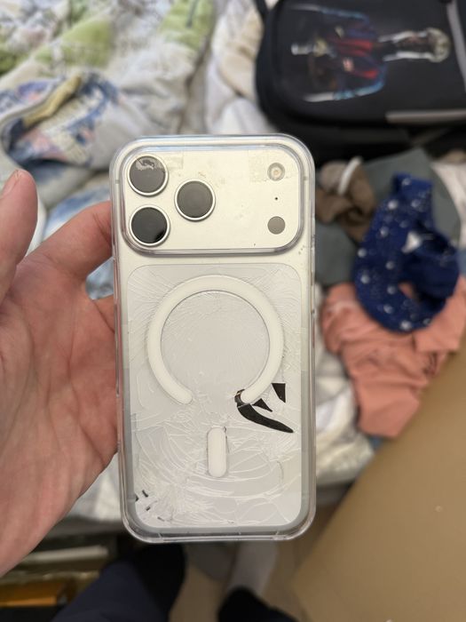 Продам iphone 17 pro max 256 esim