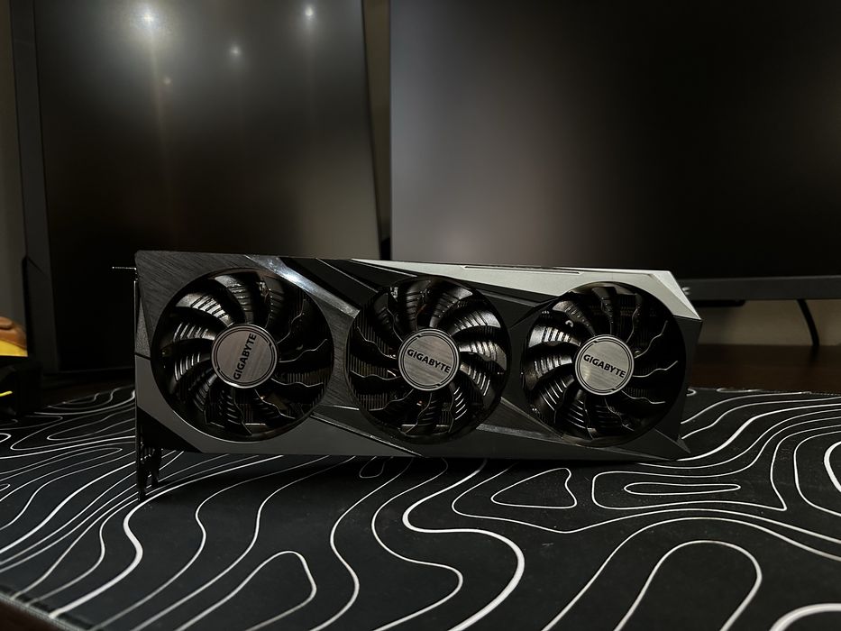 Видеокарта RTX 3070 gigabyte gaming