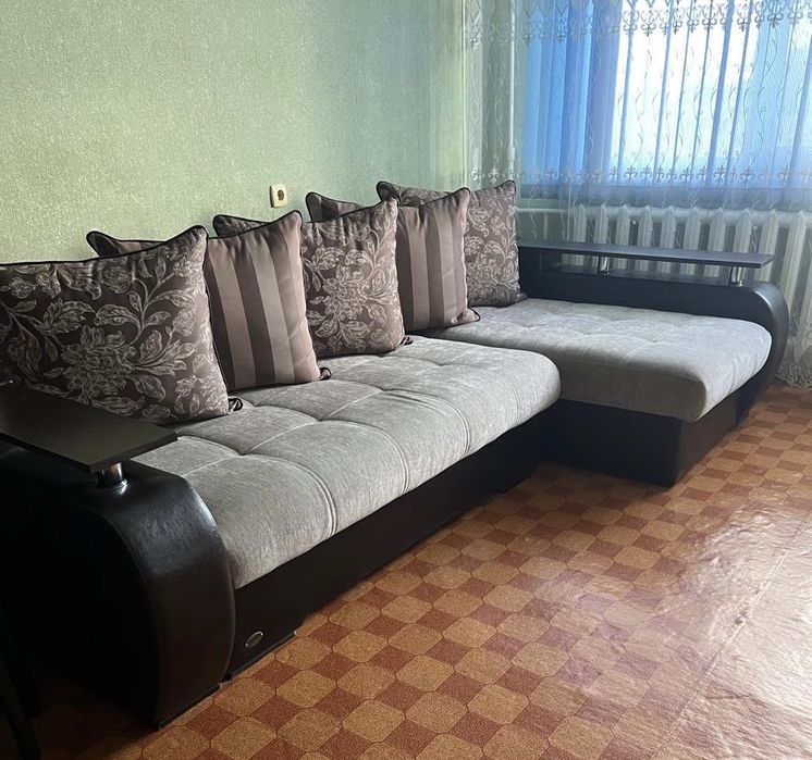 Диван раздвижной фабричный