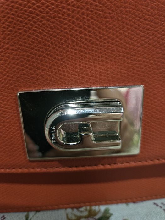 Дамска чанта FURLA