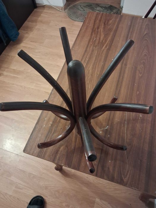 Cuier Pom,vechi de colectie,foarte bun