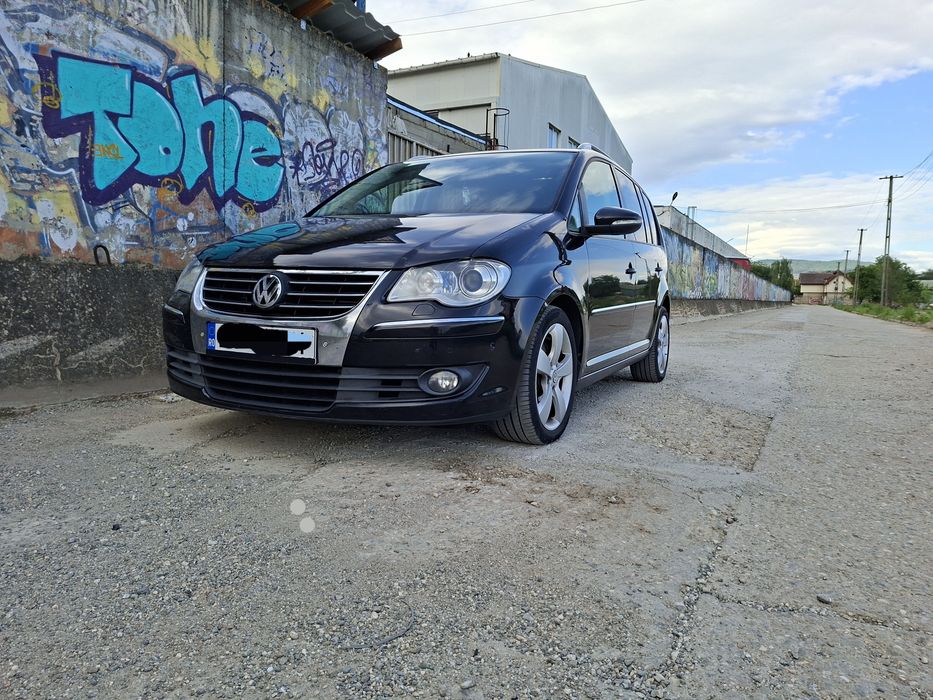 Vand volkswagen touran 7 locuri - highline 2.0 tdi - dsg- 170 cp