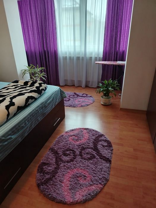 2 covoare in stare buna