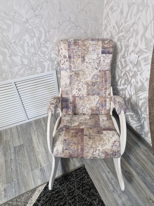 продам кресло-качалку