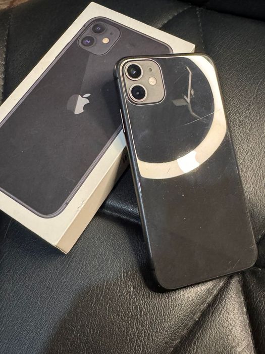 Продам айфон 11 в хорошем состоянии