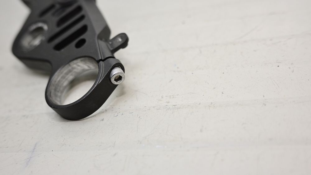 Jug Furca Superior Yamaha R1M 2015 - 2019