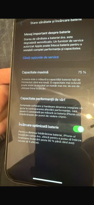 Vand Iphone 11, 128 GB (75% baterie)