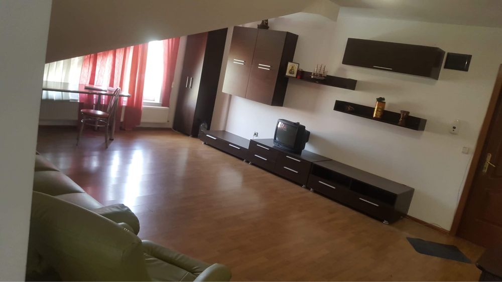 Apartament de inchiriat