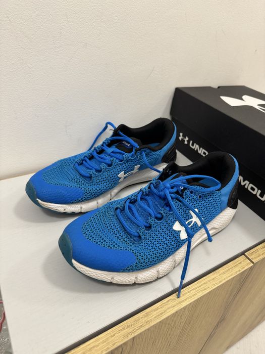 Маратонки Under Armour