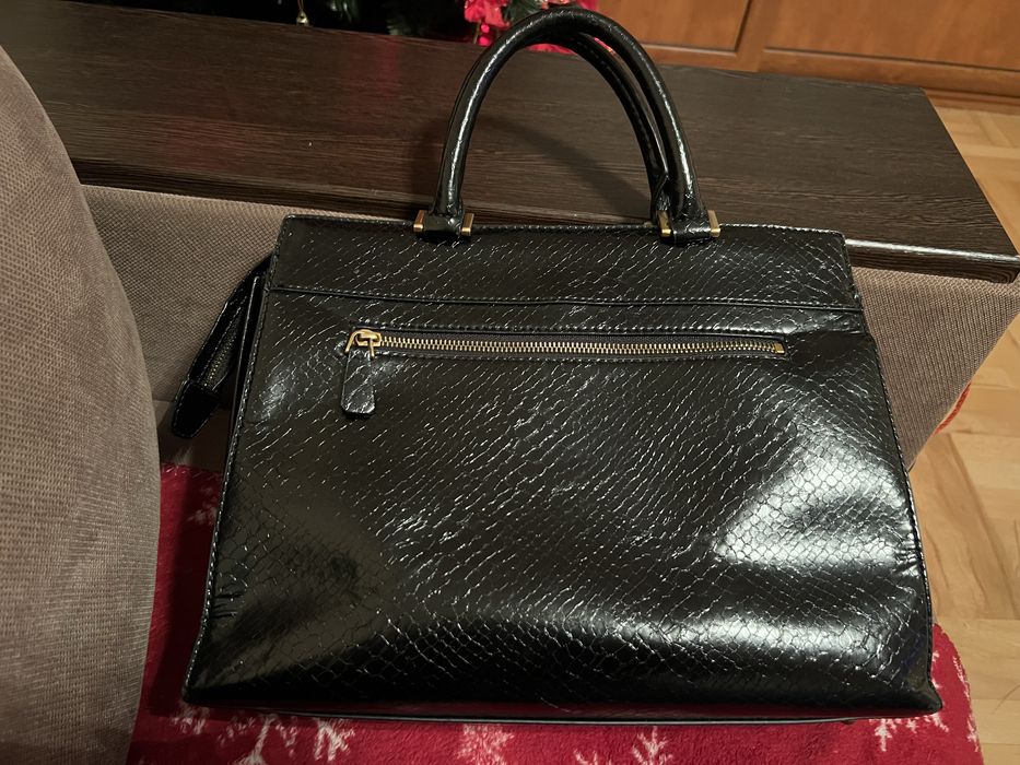 Дамска чанта Guess
