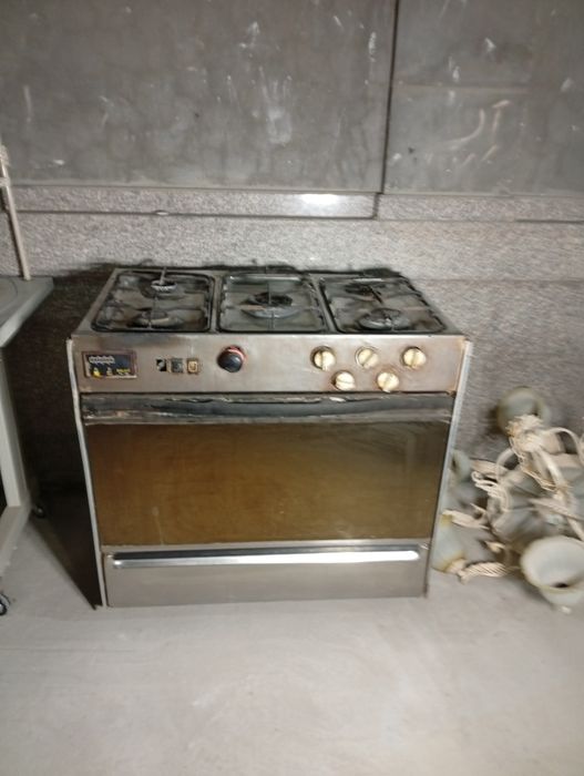 Газ плита в рабочем состоянии