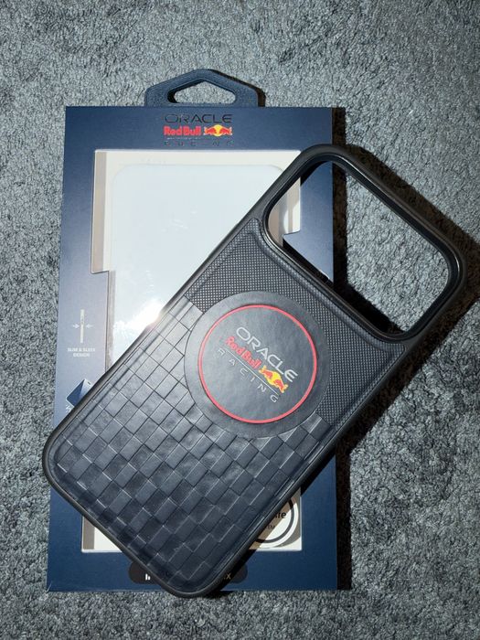 Кейс RedBull за iPhone 18/17 PRO MAX